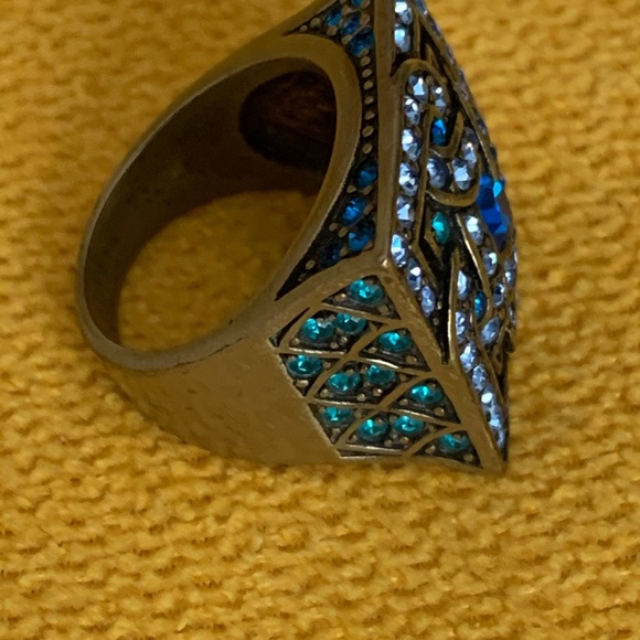 LaVintage Blue Ring - Picture 2 of 3